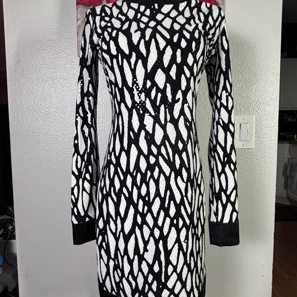 Cache Monochrome Patterned Long Sleeve Dress